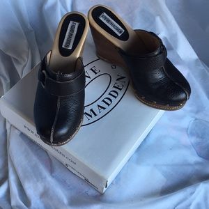 Steve Madden brown leather mules